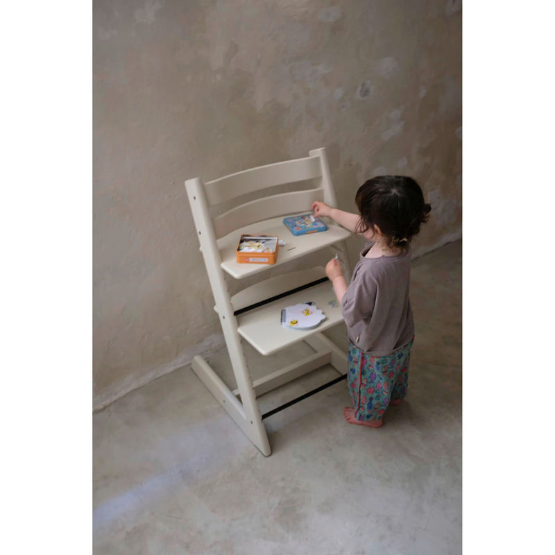Stokke Tripp Trapp Treppenhochstuhl aus Buchenholz in Beige mit höhen- und tiefenverstellbarer Sitz- und Fußplatte - Bild 2