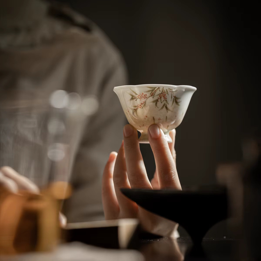 Handbemalte Keramik-Teetasse in Orange mit Regen-Design für dein Gongfu-Teeservice und die chinesische Teezeremonie - Bild 4