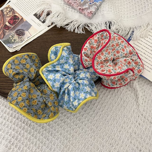 KYDZSW Blumen-Scrunchies, Haargummis für Damen und Mädchen - Bild 1