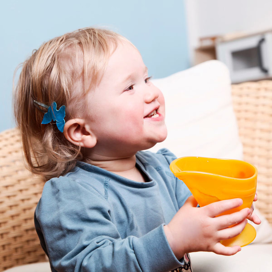 Hoppediz CamoCup Trinklernbecher mit Soft-Spout in Gelb und Multicolour, BPA-frei - Bild 2