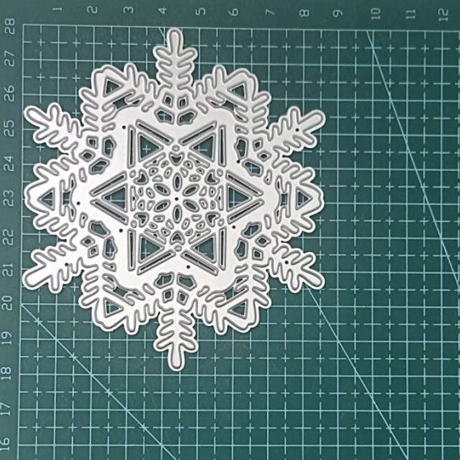 Silberne Schneeflocken Metall-Stanzform für Scrapbooking und DIY-Dekoration - Bild 2