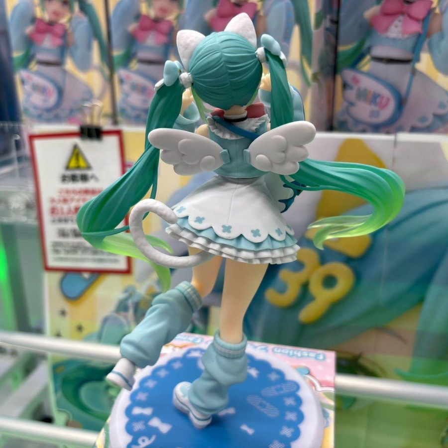 Yiran toy 1 Hatsune Miku Modell Spielzeugfiguren 18cm PVC ab 14 Jahren - Bild 2