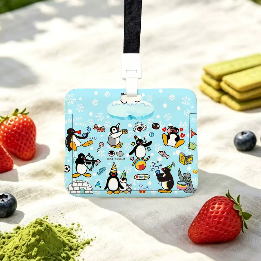 52TOYS Kartenhalter mit P-Pingu-Druck und abnehmbarem Schlüsselband aus Kunststoff - Bild 4