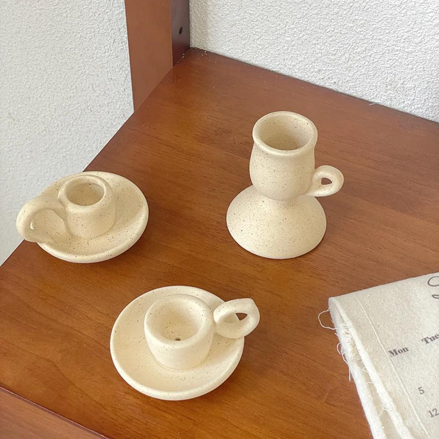 Retro Keramik Kerzenständer im skandinavischen Design für Stabkerzen als dekoratives Ornament - Bild 4