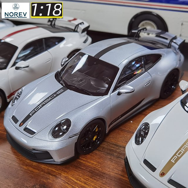NOREV Porsche 911 992 GT3 2021, Sportwagenmodell, 1:18 - Bild 1