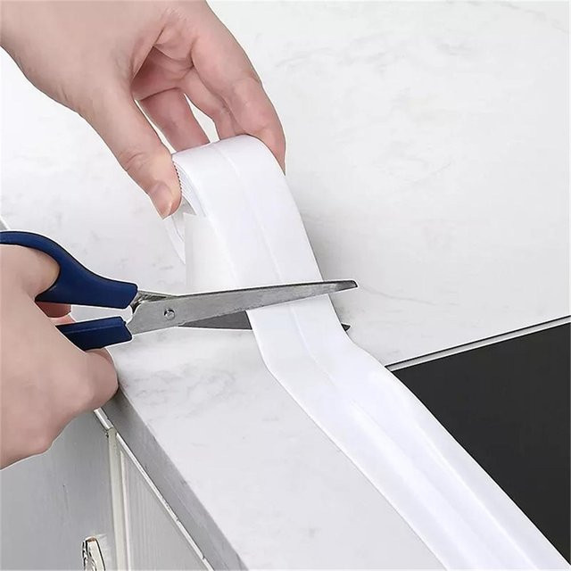 Selbstklebendes wasserdichtes PVC-Dichtungsband in Weiß für Bad und Küche, Breite: 38 mm, Länge: 3,2 m - Bild 1