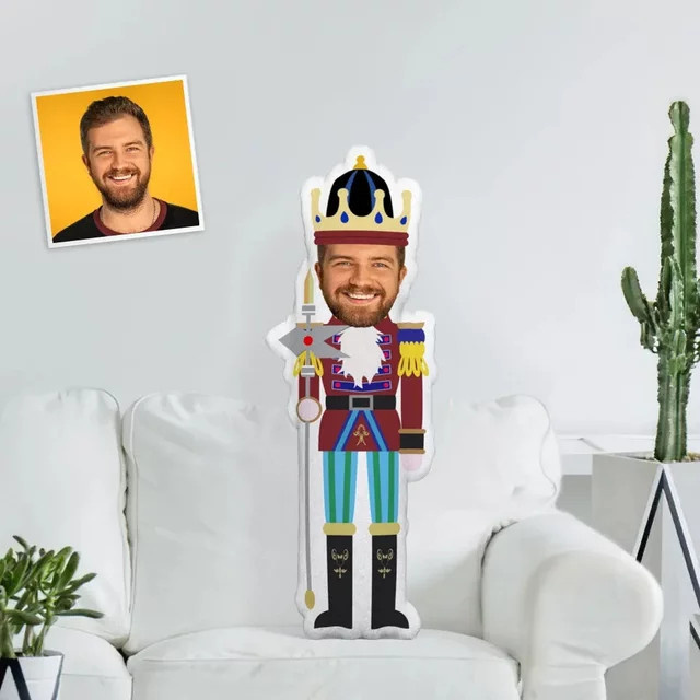 Personalisiertes Nussknacker King Minime Wurfkissen mit eigenem Gesichtsfoto, mehrfarbig, Plüsch - Bild 1