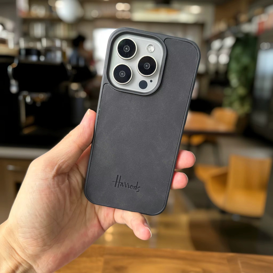 VNTK Luxus Handyhülle aus Leder mit Mikrofaser-Innenfutter für iPhone 17 Air 16 15 14 Plus 13 12 11 Pro Max in Schwarz - Bild 4