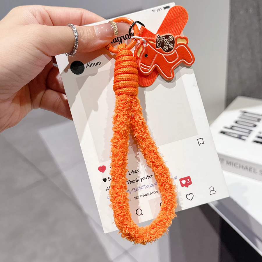 ZHANZHI Cartoon Handy-Lanyard aus Plüsch als kurzes Handgelenkseil und universelles Anti-Verlust-Zubehör für dein Smartphone - Bild 2