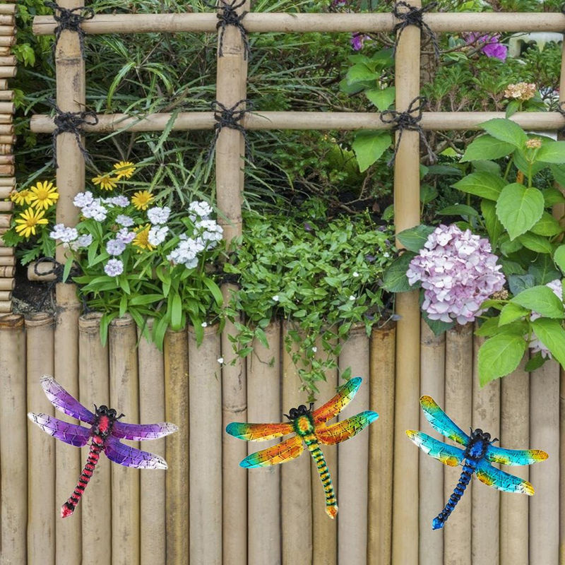 CosyHome Wandhaken Libelle aus Metall in Lila für Garten und Haus - Bild 6