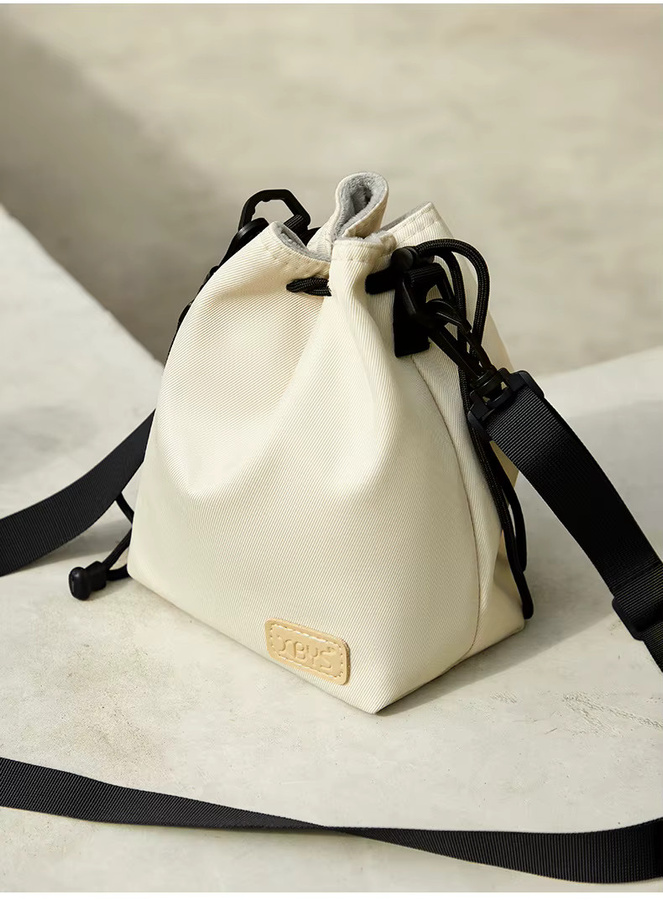 Boona Leichte Schulter-Kameratasche mit Kordelzug in Beige für DSLR-Kameras von Fuji und Canon - Bild 4