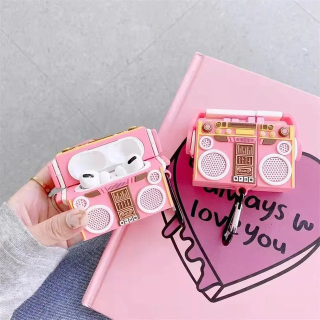 Retro Boombox Silikonhülle für Apple AirPods 3, 4, Pro und Pro 2 in Rosa - Bild 1