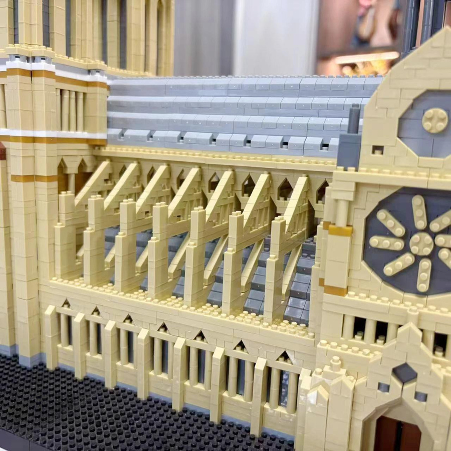 Linyi toy Paris Notre-Dame Bausteine Spielset Historisch ab 14 Jahren - Bild 1