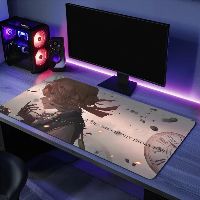 Ergonomisches Anime V-Violet Evergarden Mauspad und Schreibtischunterlage aus rutschfestem Gummi in Multicolour - Bild 1