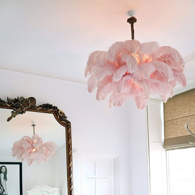 HomeLover Straußenfeder-Kronleuchter in Rosa im nordischen Design für Wohnzimmer und Flur - Bild 1