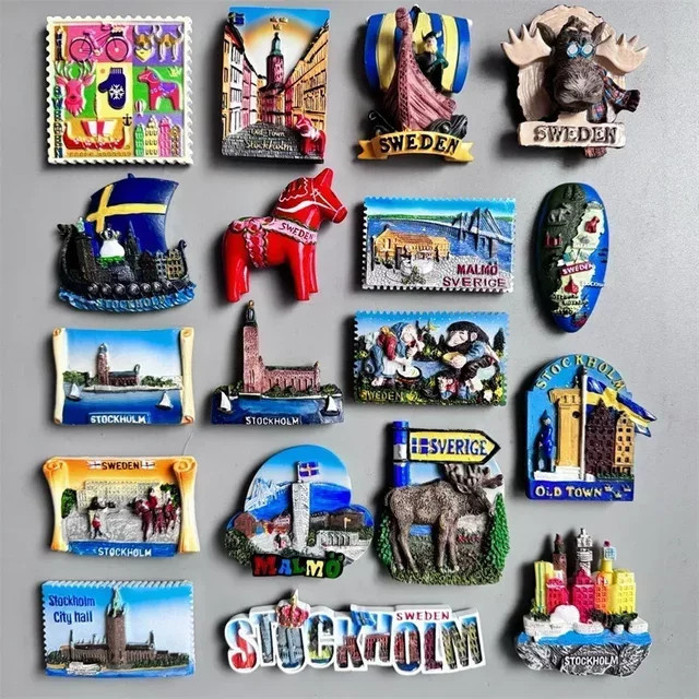 Schwedische Kühlschrankmagnete als Touristen-Souvenir für Malmö und Stockholm in Multicolour - Bild 1
