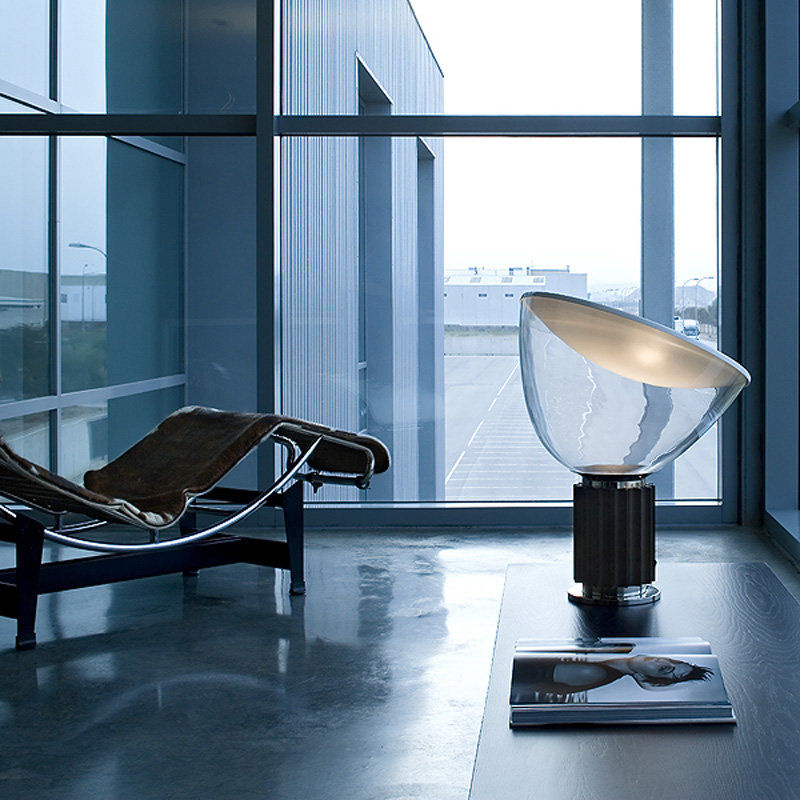 Flos Taccia LED Tischleuchte aus Kristallglas und Aluminium in Transparent und Silber, dimmbar und verstellbar - Bild 4