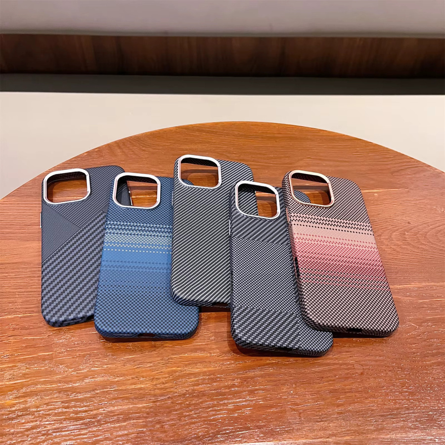 szHAIyu Magnetische Kohlefaser Handyhülle für iPhone 16, 15, 14, 13, 12 Pro Max, stoßfeste Kevlar Schutzhülle in Schwarz und Orange - Bild 2