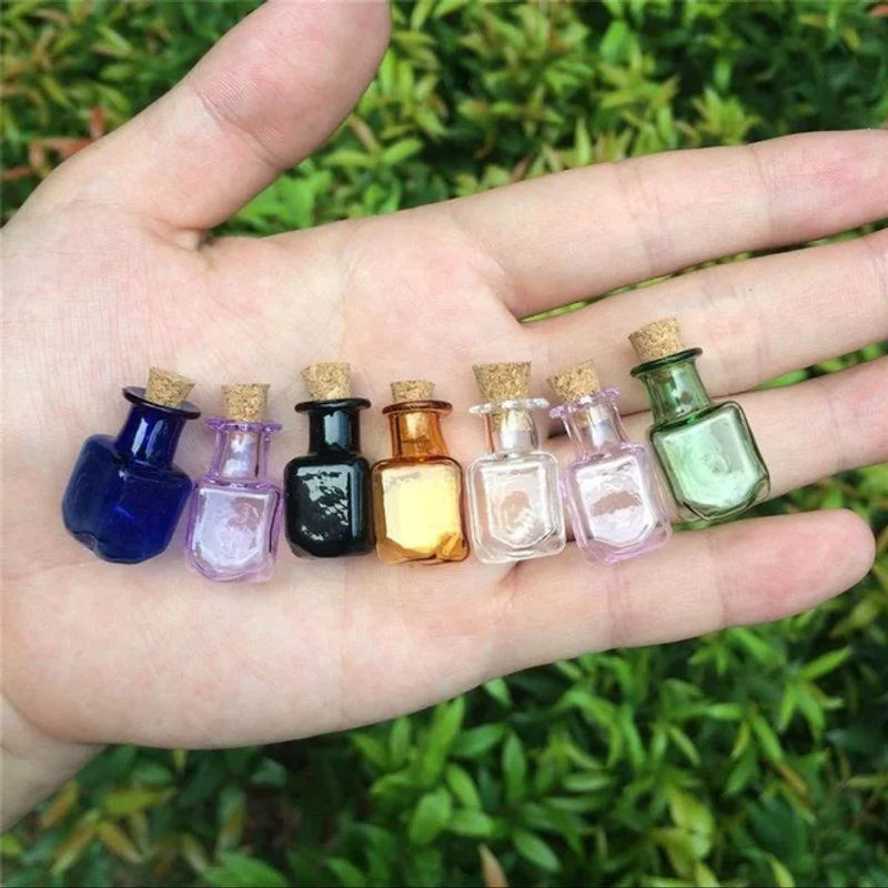 9er Set Mini Glasflaschen mit Korkverschluss in Mehrfarbig für DIY Bastelprojekte und Miniaturlandschaften - Bild 1