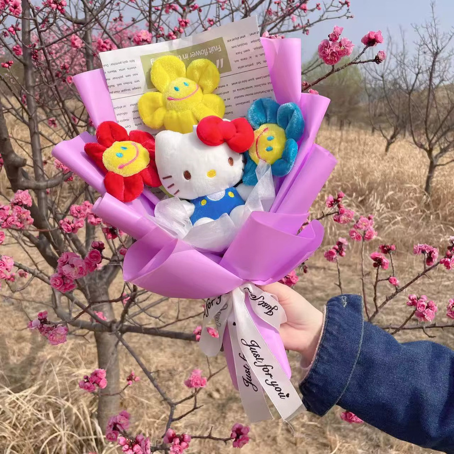 Handgefertigter Sanrio Hello Kitty Blumenstrauß mit Puppen und künstlichen Blumen - Bild 3