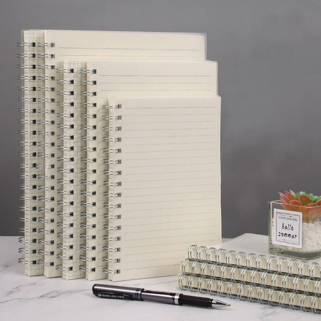 Verstärktes Spiralnotizbuch A5 in Weiß mit 80 Blatt linierten Seiten für Schule und Büro - Bild 1