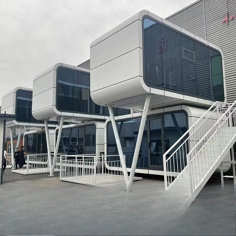 Modernes Apfelhaus als schnell aufbaubares Glasfassaden-Ferienhaus in Weiß für Campingplätze - Bild 3