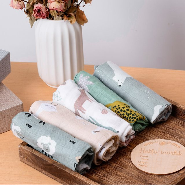 HappyFlute 5-teiliges Set Musselin Spucktuch und Swaddle Decken aus weicher Bambus-Baumwolle mit Tiermotiven, Mehrfarbig - Bild 1