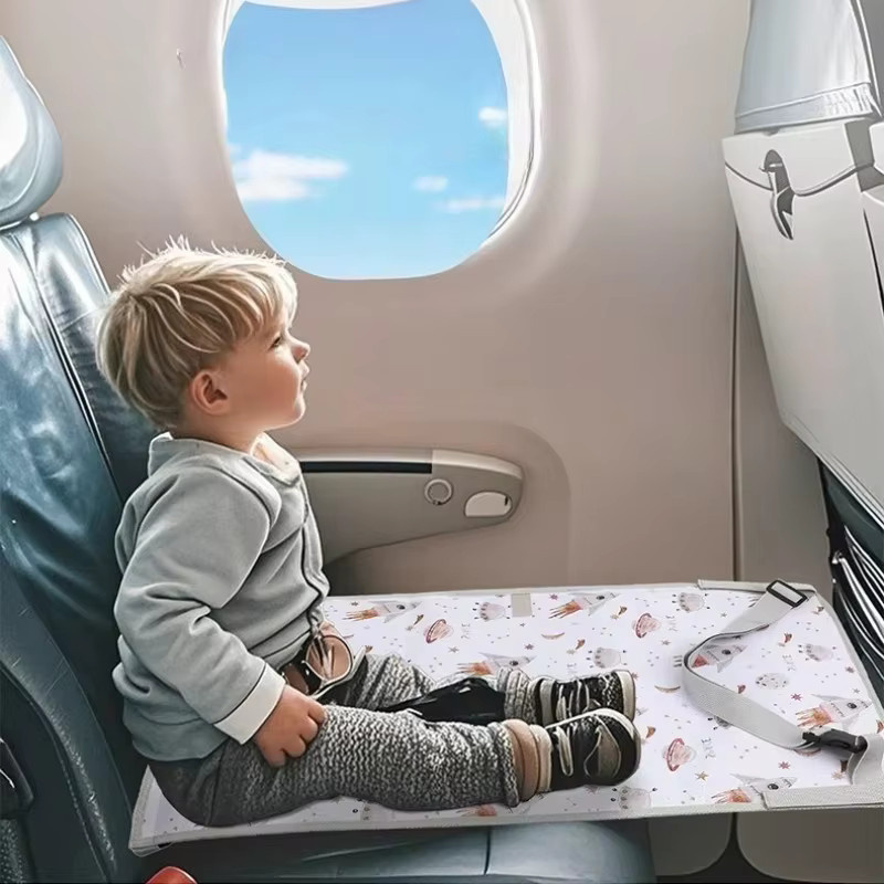 Multifunktionales Reise-Sitzverlängerungs-Pad für Kinder mit Cartoon-Design als Babybett und Flugzeug-Sitzverlängerung, Mehrfarbig - Bild 2