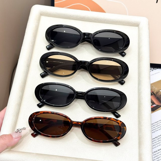 CAIPAI Sonnenbrille, oval, Vollrand, Kunststoff, schwarz, Damen - Bild 1