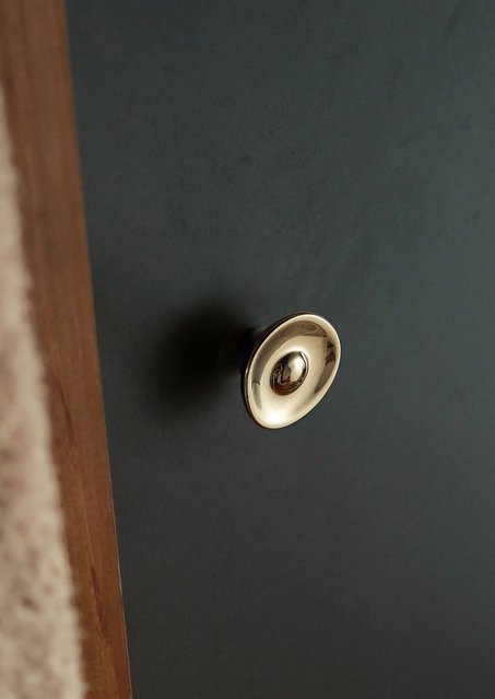 TONA Möbelgriff aus massivem Messing in Titansilber, unregelmäßiges Design für Küchenmöbel und Schubladen - Bild 1