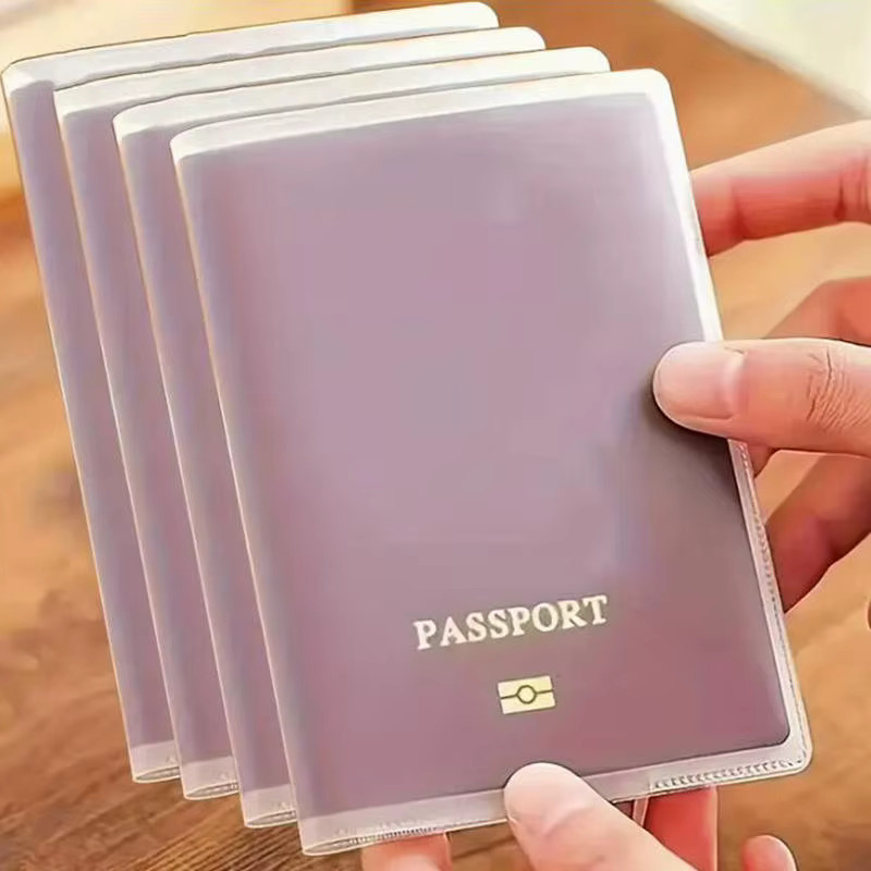Transparente und wasserdichte Passhülle aus mattiertem PVC für einen sicheren Dokumentenschutz, unisex Reisehülle - Bild 3