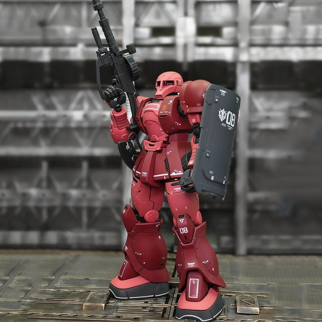 TAKARA TOMY Gundam Char's Custom Old Type Red Zaku I, Model Kit, 1:144 - Bild 1