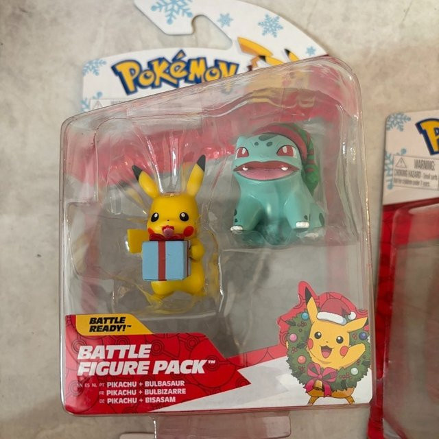Bandai Pokémon Actionfiguren, Squirtle Pikachu Charmander, Winter Christmas Model - Bild 1