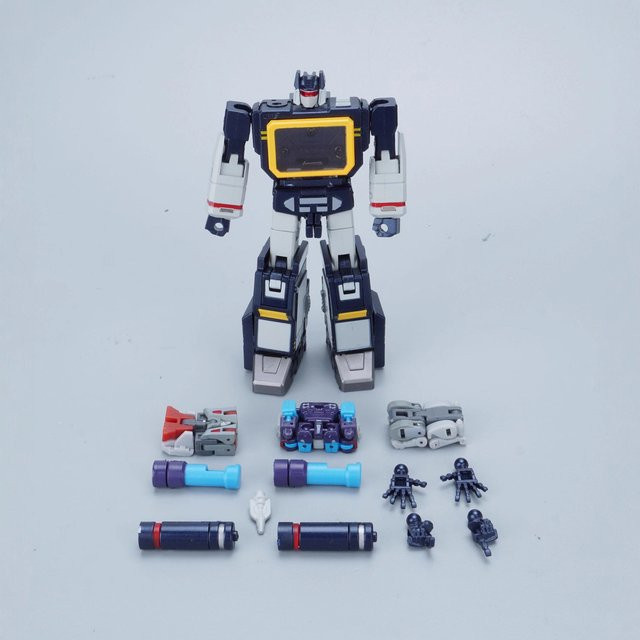 Newage SD-01 Soundwave mit Tape-Transformation, Actionfigur, Roboter - Bild 1