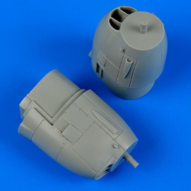 Academy P-38 Lightning - Correct engine cover - Bild 1