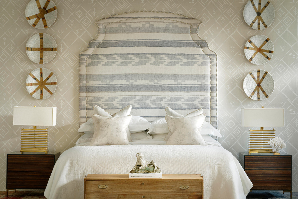 Andrew Martin Tapete Berber Desert in Beige mit abstraktem marokkanischem geometrischem Muster aus Vlies - Bild 1