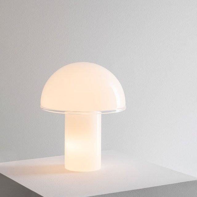 Artemide Onfale Medio Tischleuchte aus Opalglas und Kristallglas in Weiß und Transparent - Bild 1