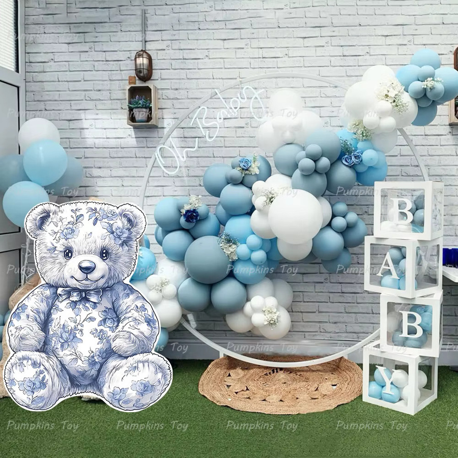 Foto Hintergrund mit Baby Bär und Blumenmuster für Baby Shower, Geburtstag oder Taufe in Pink oder Blau - Bild 1