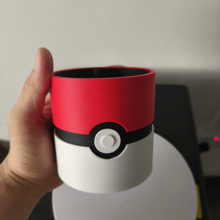 Bandai Pokémon Pokéball Blumentopf aus Kunststoff in Rot und Bunt als Schreibtischdekoration - Bild 3