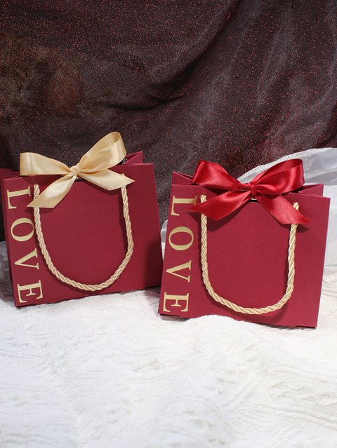 Geschenktüten mit LOVE-Aufdruck aus Papier für Hochzeiten, Valentinstag und Partys - Bild 1