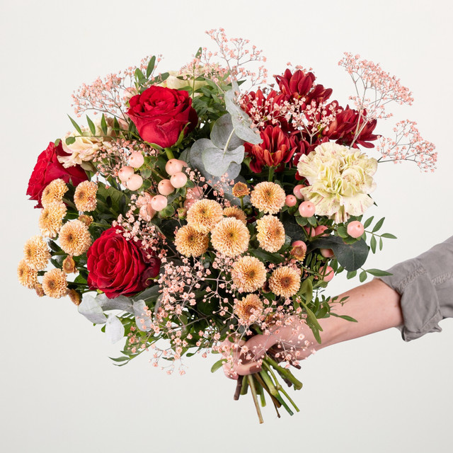 BLUME2000 Bouquet mixed roses, chrysanthemums, carnations orange red multicolour für Liebenden - Bild 1
