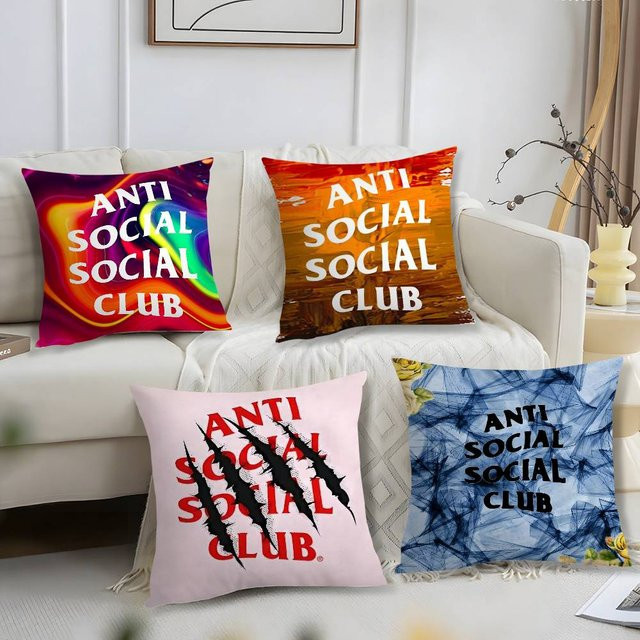 Anti Social Social Club Kissenbezug mit Plüschdruck in Multicolor für deine Dekoration - Bild 1