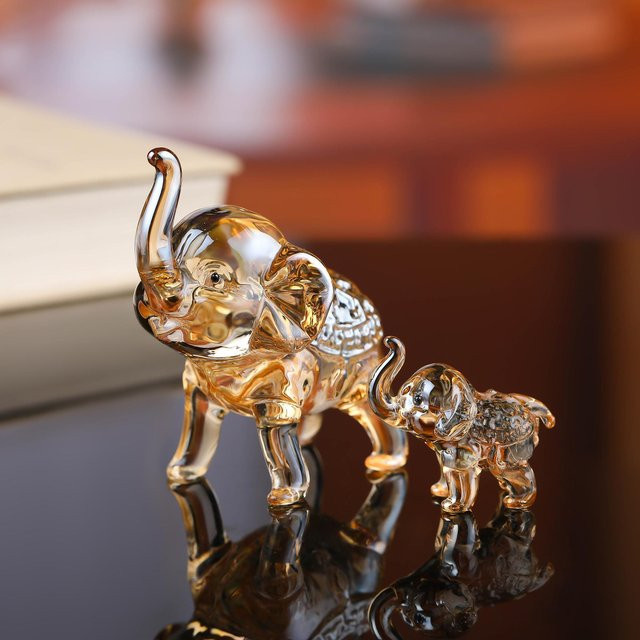 Kristallelefant von Yiran Furniture als transparente Glaselefant-Sammelfigur und modernes Kristalltier-Ornament zur Heimdekoration - Bild 1