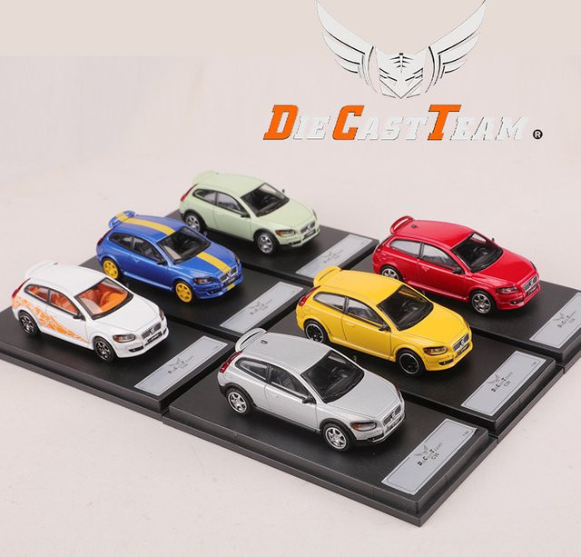 DCT/SHADOW Volvo C30 Kleinwagen, Spielzeugauto, 1:64, Metallmodell - Bild 1