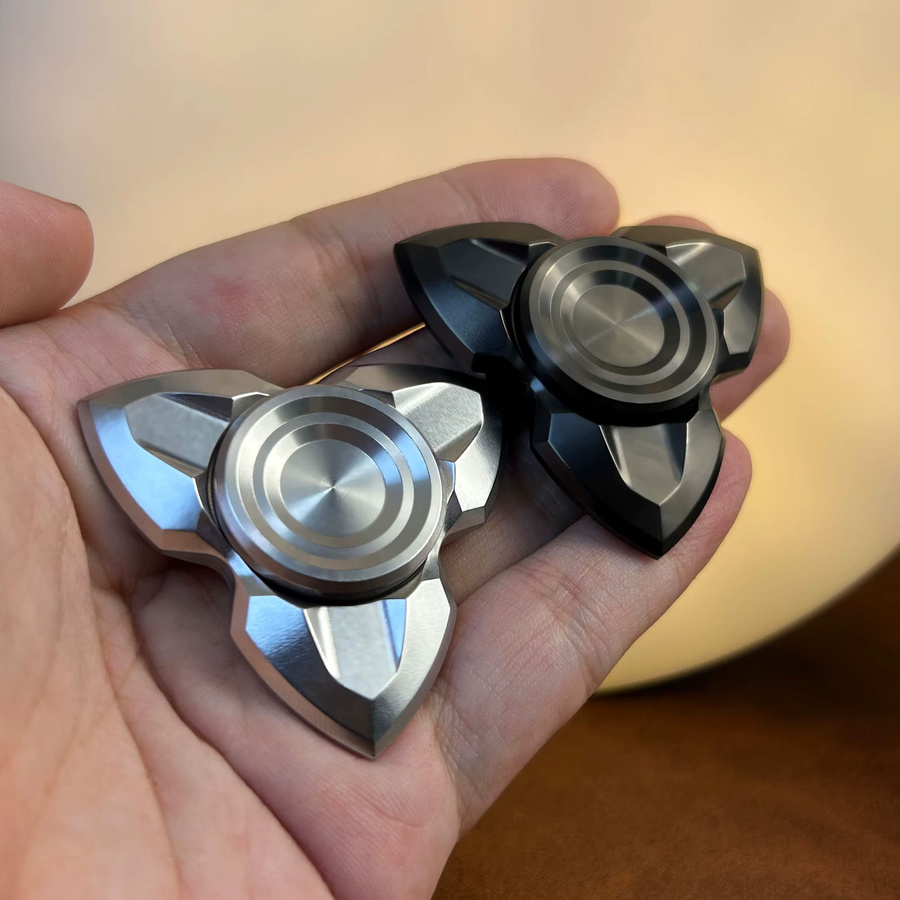 BWEDC Fidget Spinner Valkyrie und Apache XL, Edelstahl 304 CNC Prozess - Bild 2