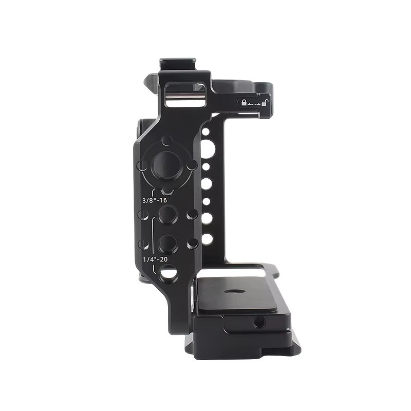 Sony ZV-E10 II Kamera-Cage mit Silikongriff in Schwarz mit NATO-Schienen und Multi-Interface-Erweiterung für Vlogging und Filmmaking - Bild 2