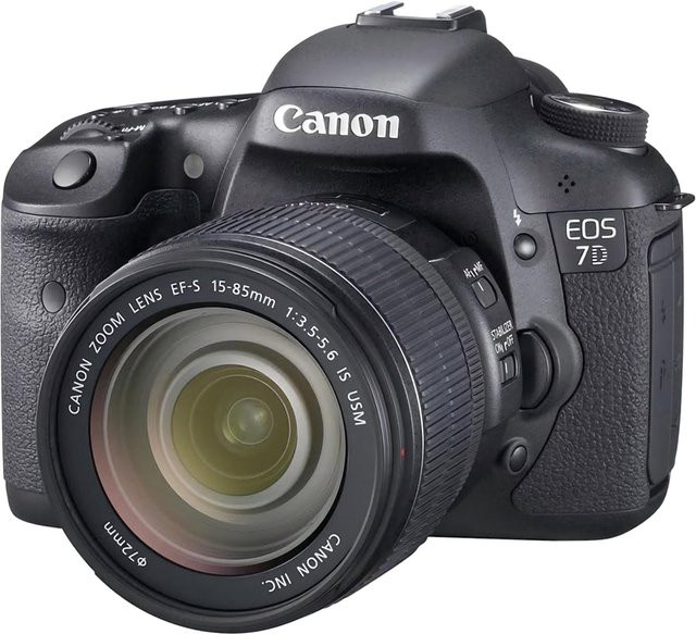 Canon EOS 7D DSLR-Kamera mit EF-S 15-85mm f/3.5-5.6 IS USM Zoomobjektiv in Schwarz - Bild 1