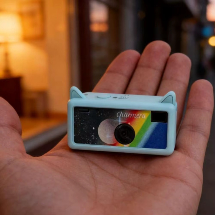 Kodak Blind Box Kamera Schutzhülle mit Schlüsselanhänger in Blau, Silikonhülle mit Katzen-Design für Kratzschutz - Bild 2