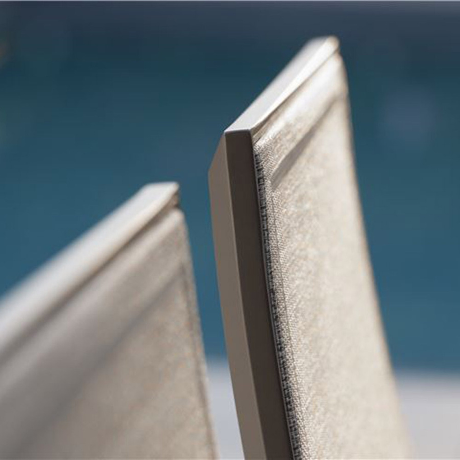 Stern KARI Stapelsessel aus Aluminium in Anthrazit mit silbernem Textilbezug und Aluminiumarmlehnen - Bild 4