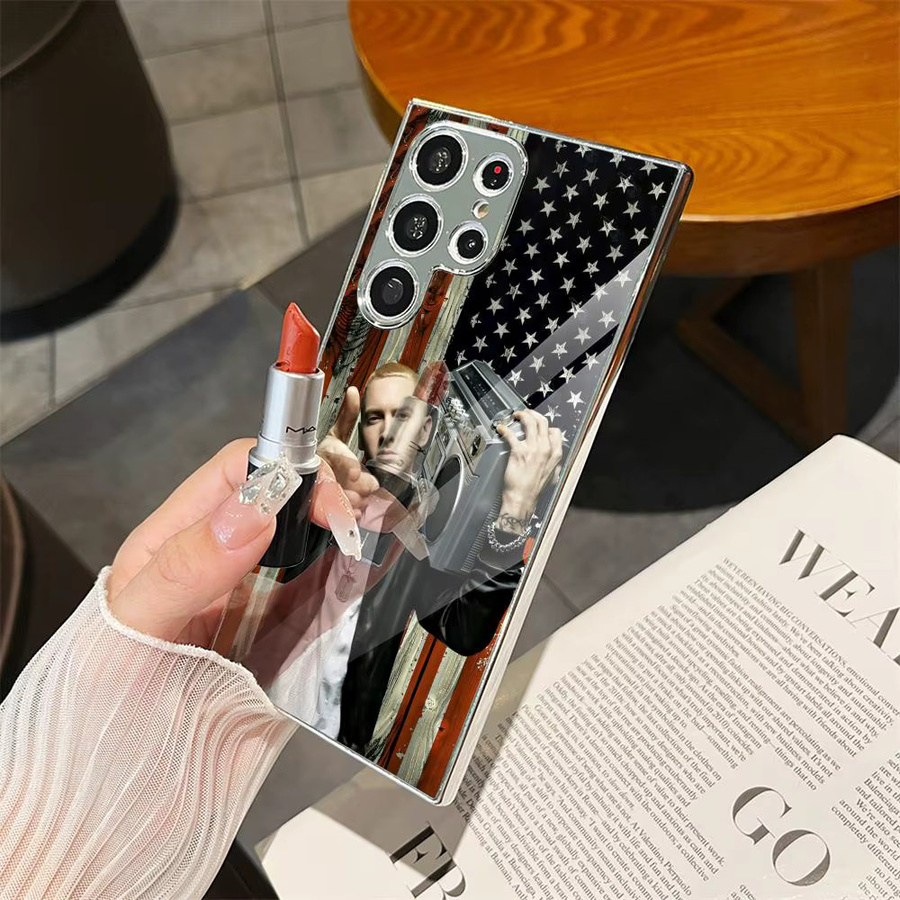 Handyhülle mit Rapper E-Minim Motiv und galvanisiertem Metallrahmen für Samsung Galaxy S25 Ultra, S24 Ultra und S23 Ultra in Multicolour - Bild 3